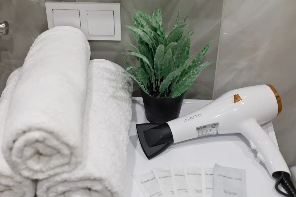 Дизайнерская квартира с камином