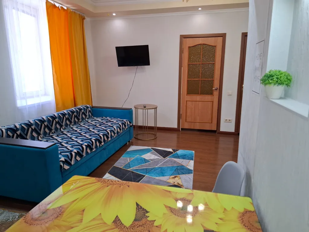 Квартира Двушка рядом с Галактикой в 5 минутах от вокзала — аренда посуточно в Омск