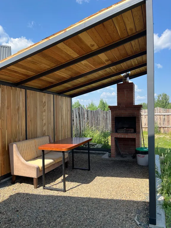 Просторный дом Барн-хаус с русской баней и беседкой с мангальной зоной