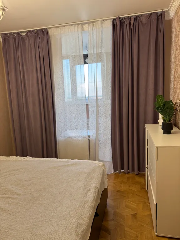 Рады видеть вас в нашей уютной , светлой квартире в Изумрудных Холмах