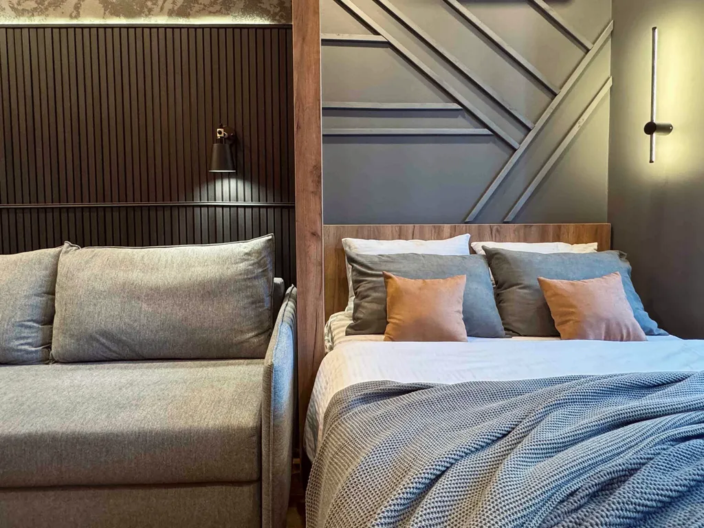 Новая студия с дизайнерским ремонтом