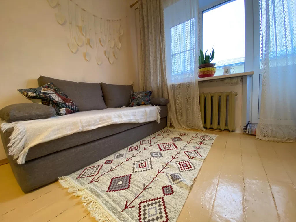 Двухкомнатная квартира Восьмидесятые в самом центре с видом на Волгу