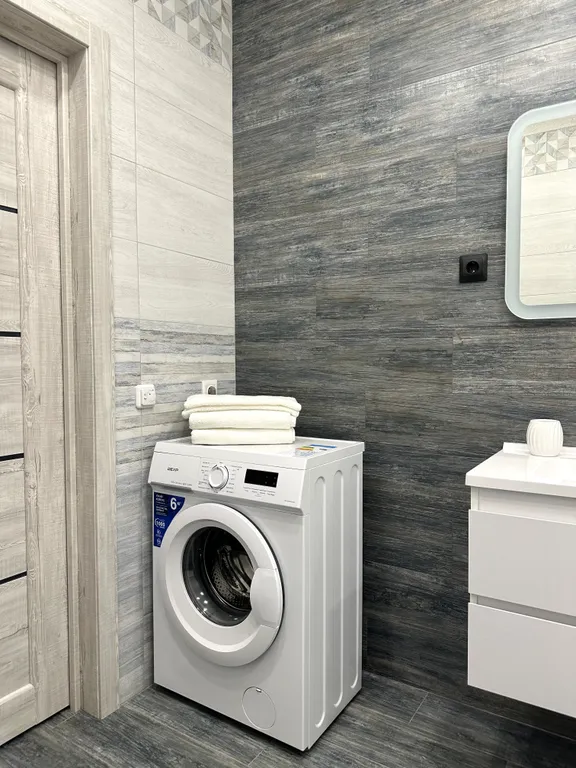 Просторная студия с джакузи рядом с ТЦ Планета