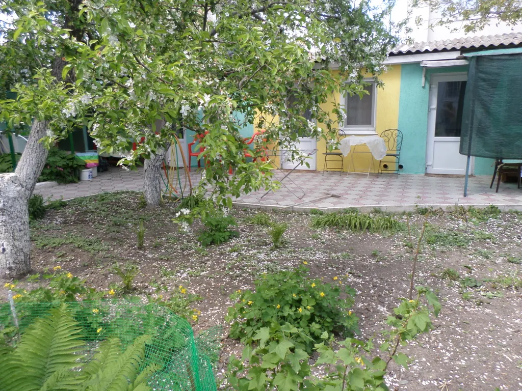 Квартира Отдельный двухкомнатный номер — аренда посуточно в Феодосия