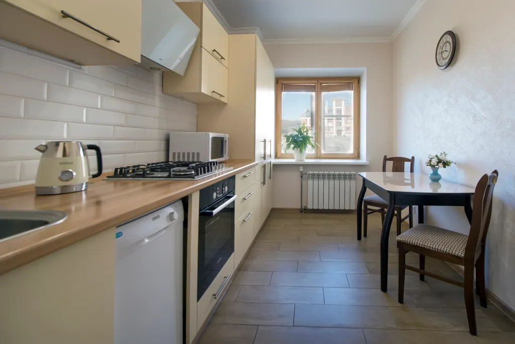 Двухкомнатная квартира с новым ремонтом и видом на реку