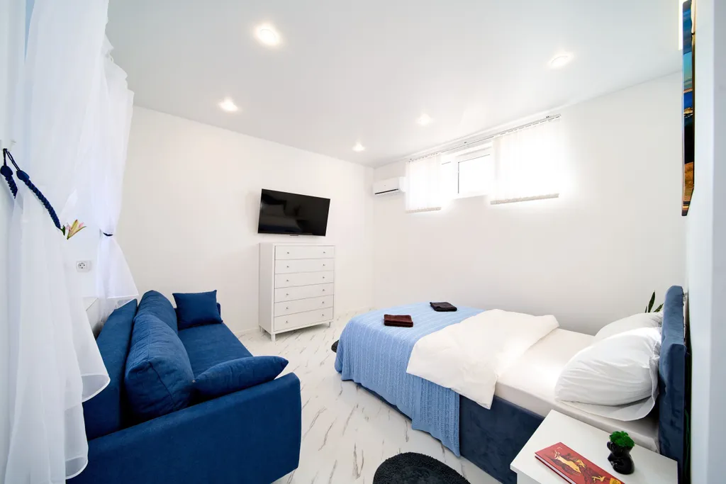 Квартира Снять Апартаменты на мысе Фиолент у моря в частном доме в Севастополе — Севастополь