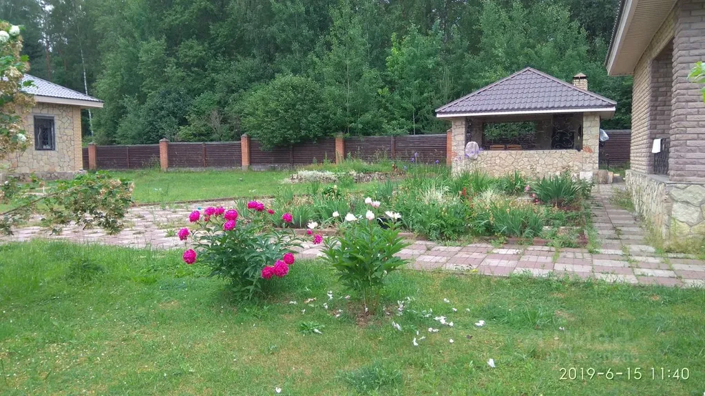 Коттедж 3-комнатный Дом — Луга