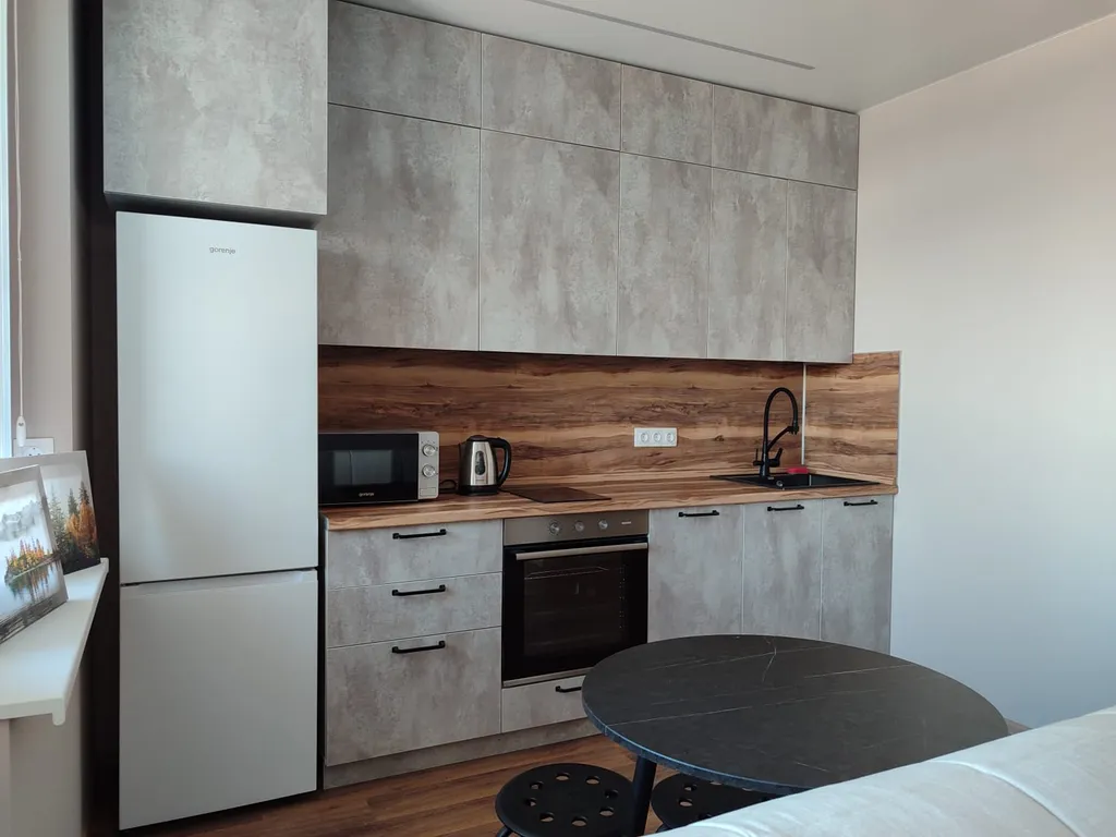 Домашний кинотеатр с большой ванной