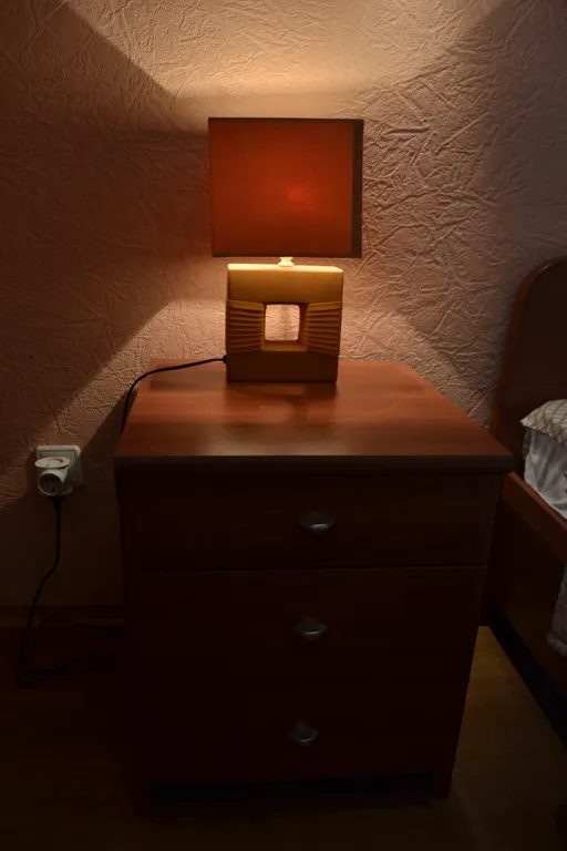 Студийного плана двухкомнатная квартира в доме над рестораном Тундра