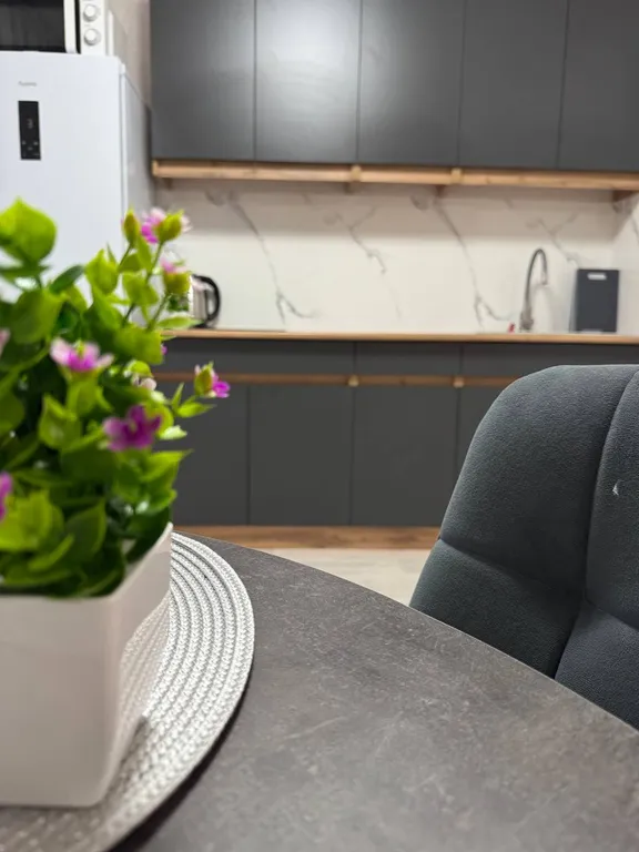 Квартира Уютная классика в новом ЖК! — аренда посуточно в Мариуполь