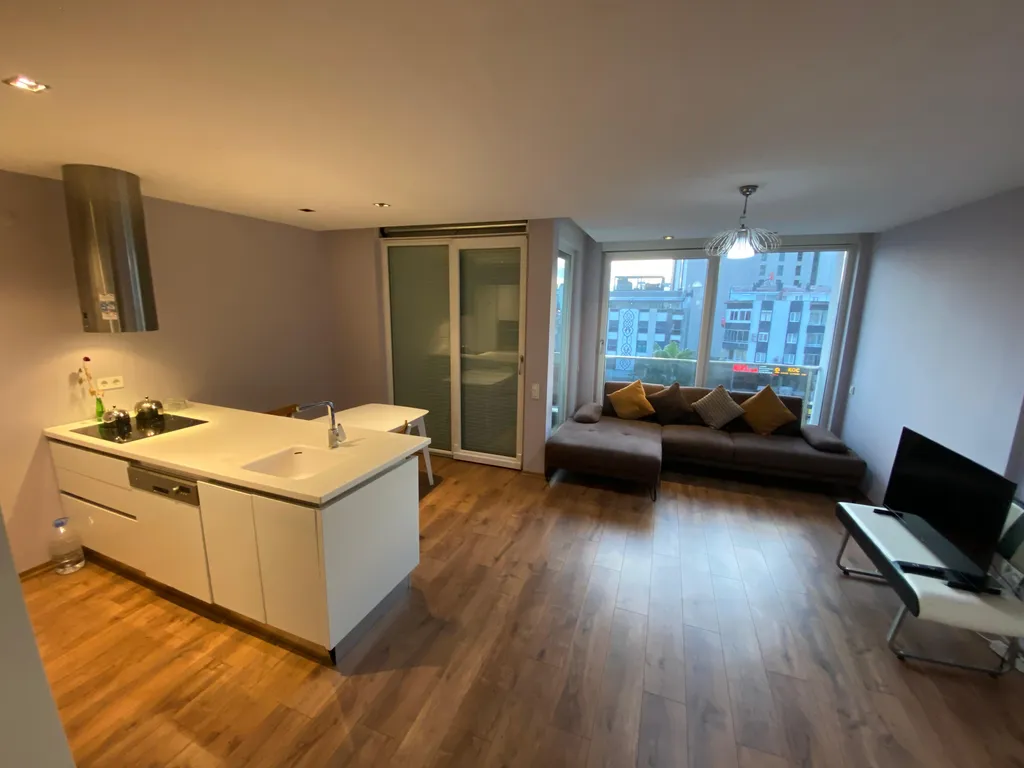 Удобная и комфортная квартира рядом с пляжем — аренда посуточно в Анталья