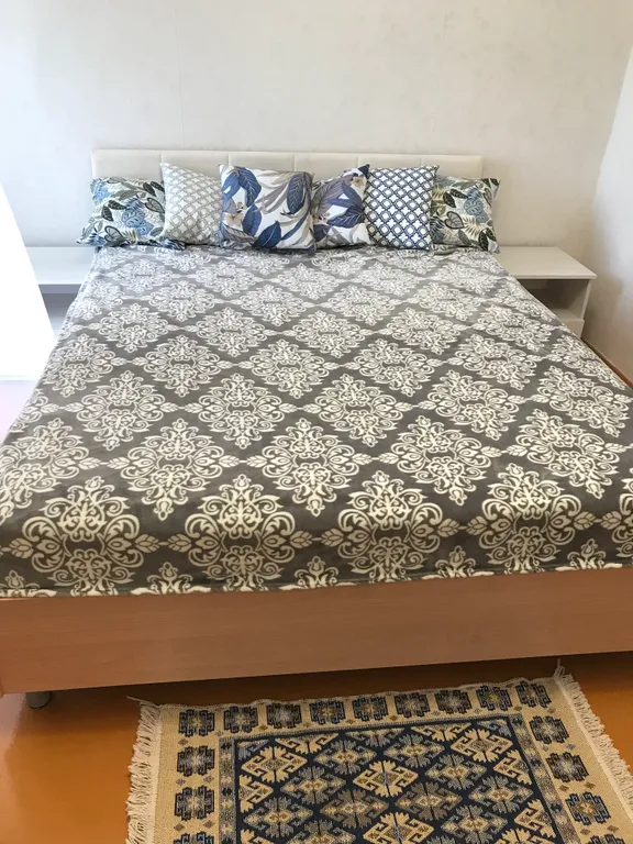 С видом на снежные горы, синее море, сосновой рощей 2 комн квартира — аренда посуточно в Цитрусовый