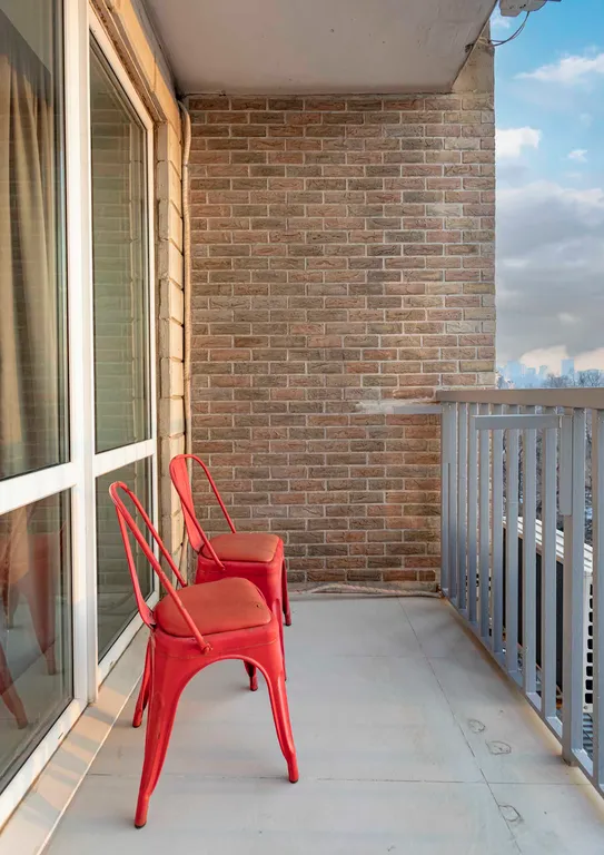 Central Bridge View apartments