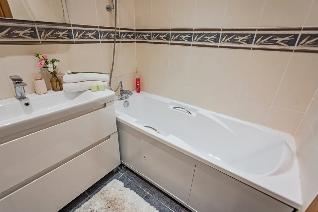 Аккуратный 2-комнатный апартамент в центре, рядом с ж/д вокзалом