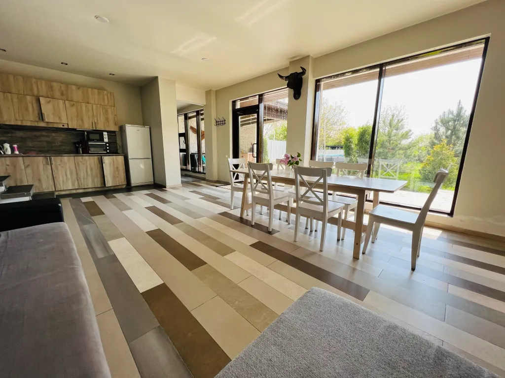 Коттедж Вилла на берегу реки Кубань с бассейном, баней, банным чаном — Елизаветинская