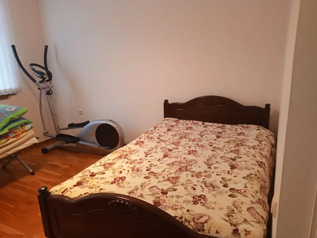 Отдельный большой дом в курортной зоне, с беседкой и мангалом.