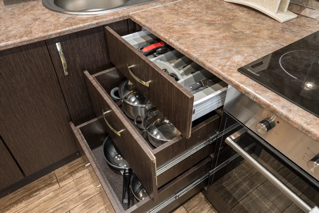 Красивая дизайнерская студия в центре микрорайона ГГМ рядом с ТЦ Кит