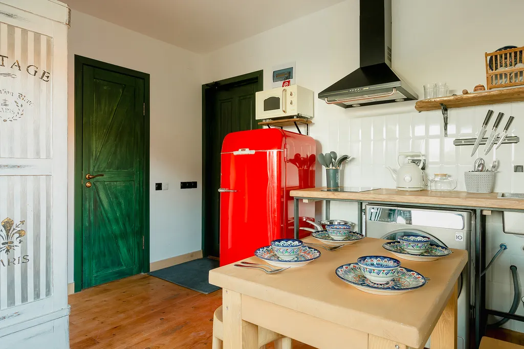 Панорамные апартаменты с террасой и видом на море