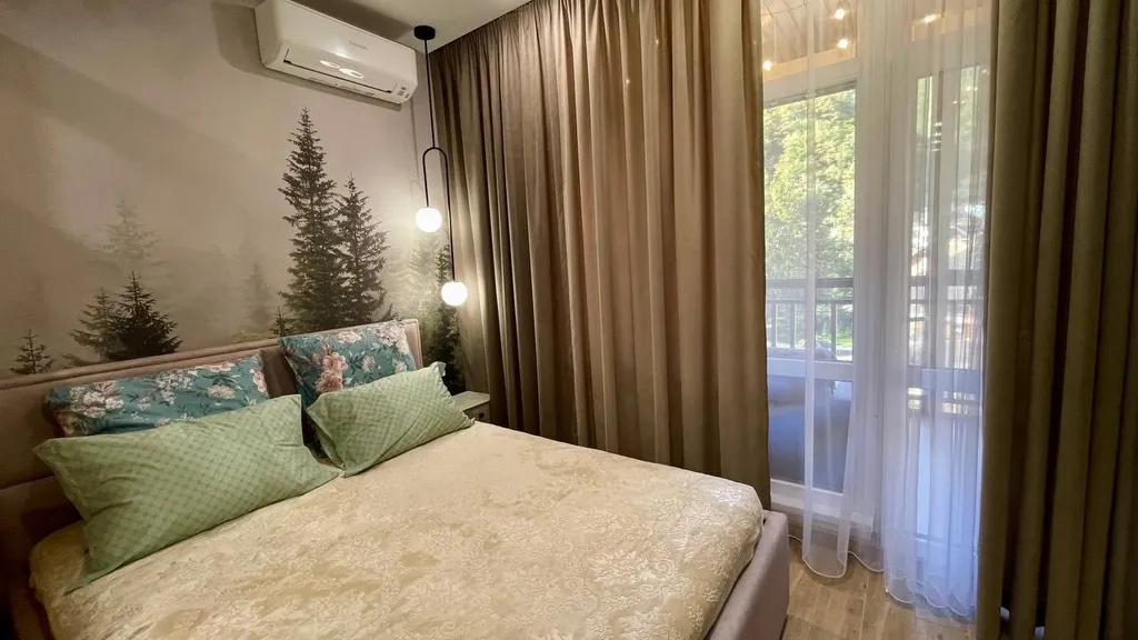 Дизайнерская видовая квартира с террасой и камином