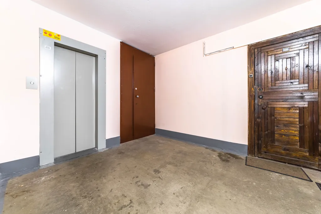 Квартира у Дороги Жизни, все блага цивилизации в шаговой доступности:)