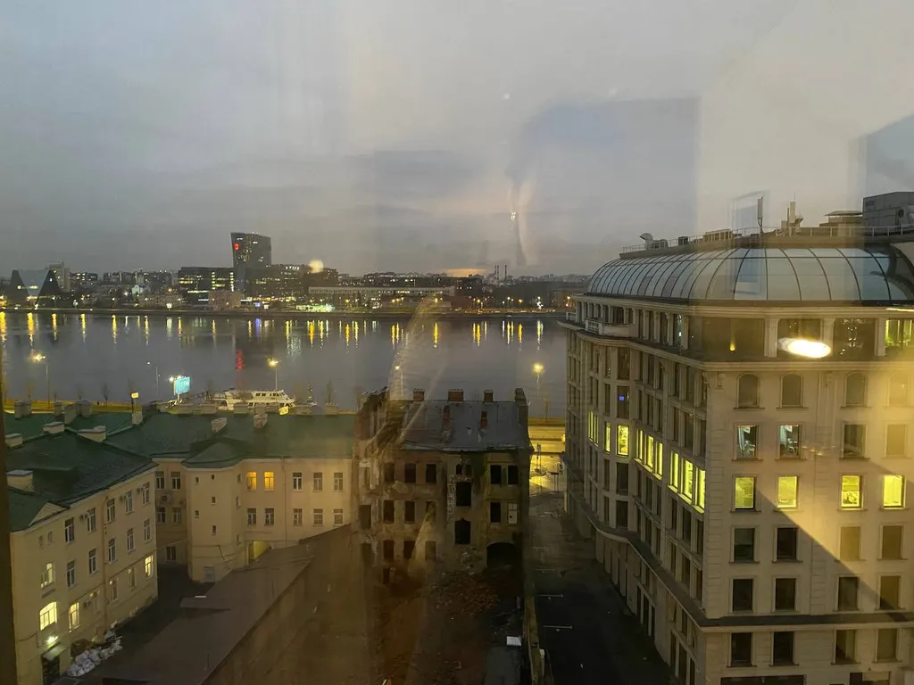 Квартира Квартира Вид не Неву из панорамного окна — Санкт-Петербург