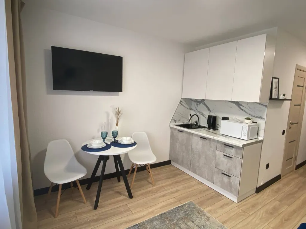 Отличая студия, район Нефтегаз