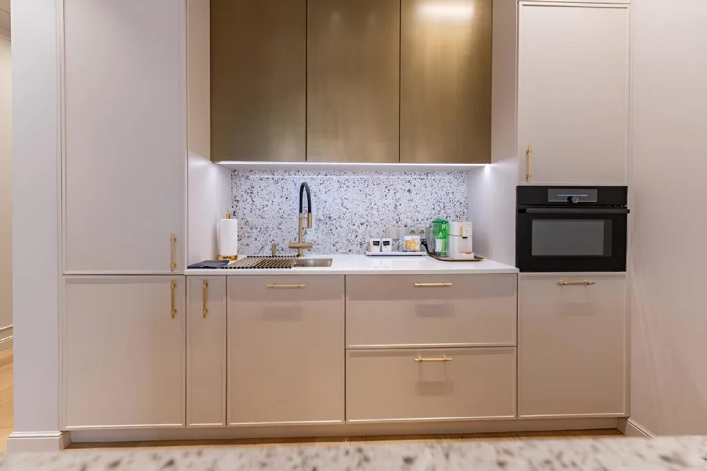 Роскошные апартаменты с видом на море