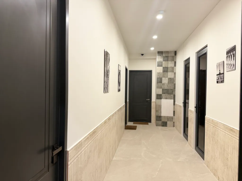 Дизайнерские апартаменты в центре города с 2-мя спальнями