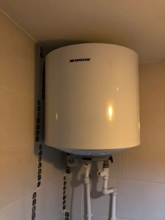 Просторная квартира для путешествия семьей на Алтай в центре города