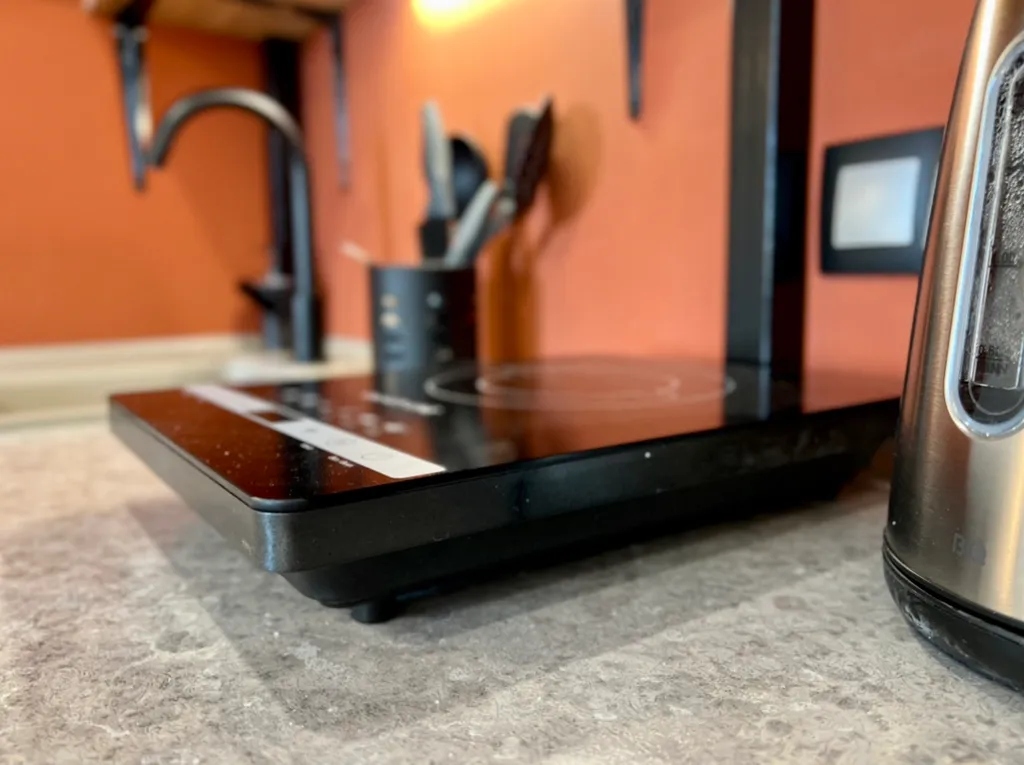 Двухуровневая студия на 4х гостей около ЖД Вокзала