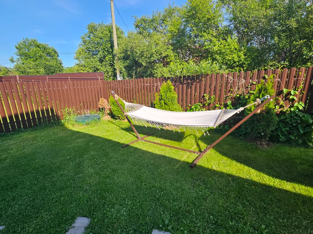 Коттедж Коттедж с баней на дровах и горячем уличным чаном — Снегиревка