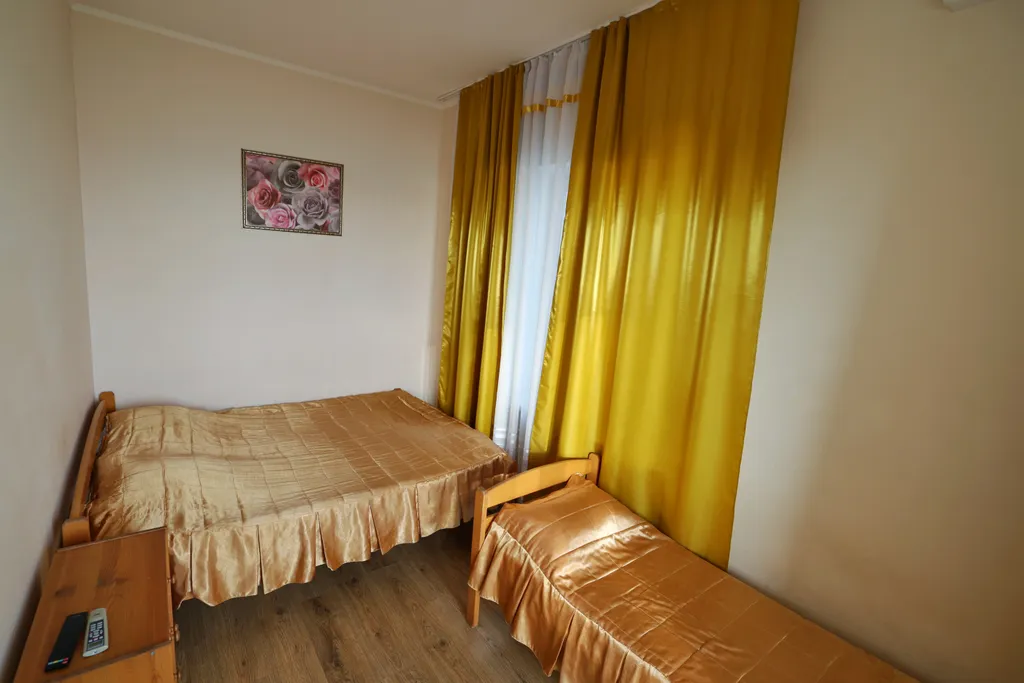 Квартира Квартира Четырехместный номер люкс с доп. местом и балконом с видом на море — Лазаревское