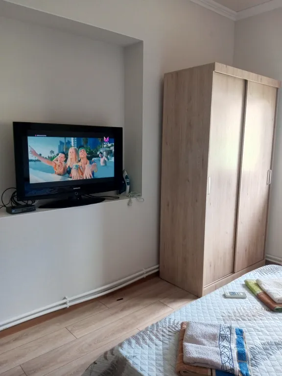 Квартира Просторная квартира в 5 минутах от моря с отдельным входом — Геленджик