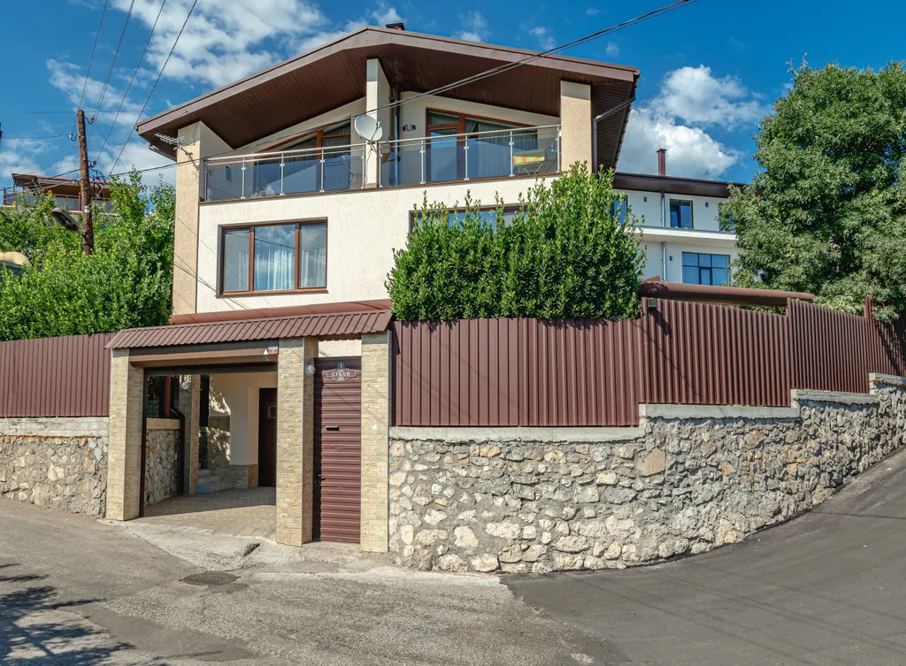 Видовые апартаменты у Царской тропы