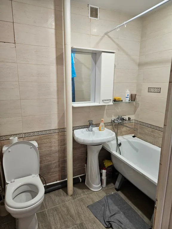 2-х ком квартира в кур.зоне рядом с западным бюветом /бронь от 5 суток