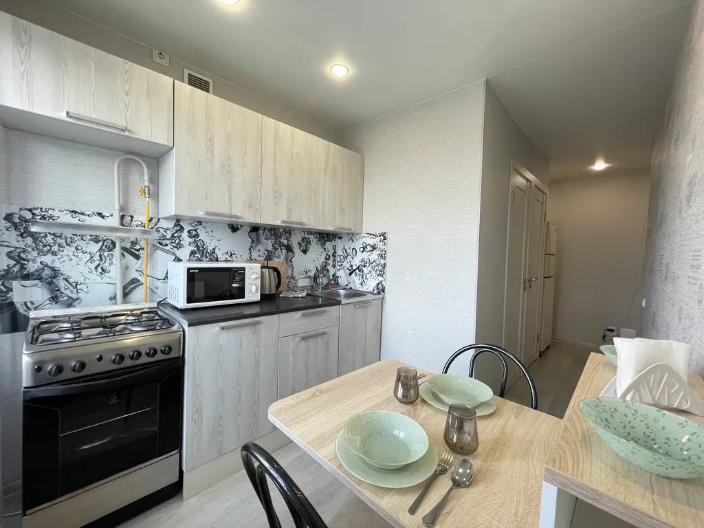 2‑комн. квартира рядом с Долиной уюта на ул. Олега Кошевого, 14к2