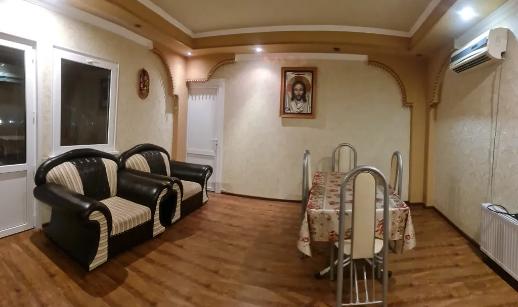 Квартира Пятиместный двухкомнатный Люкс — Лабинск