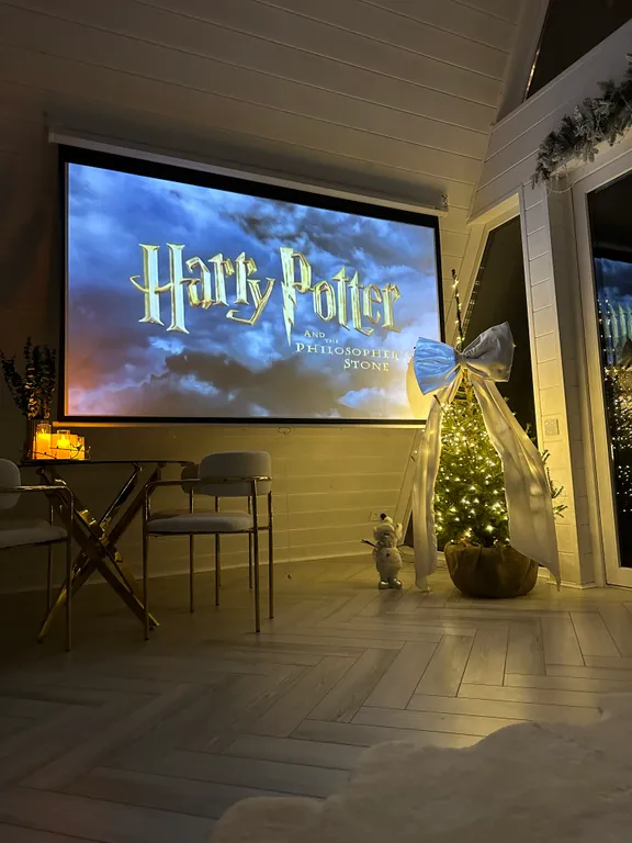 Шикарный треугольный дом А-фрейм с панорамными окнами