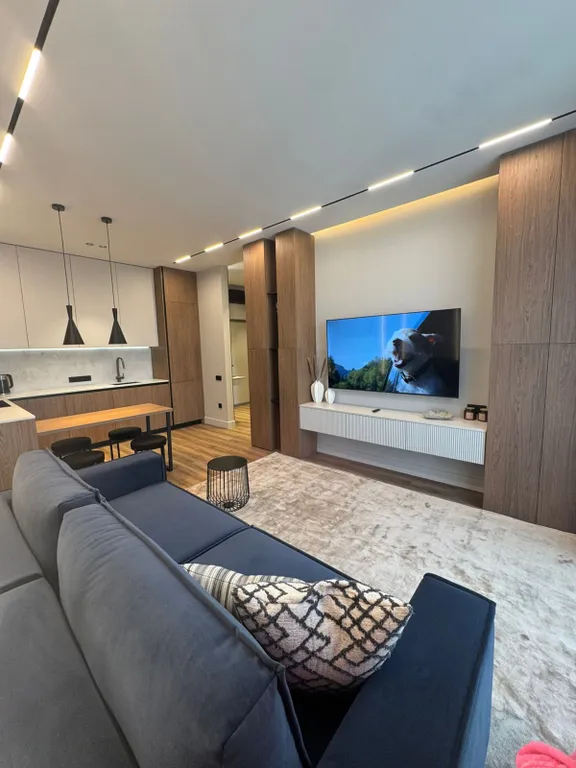 Респектабельный люкс с дизайнерским ремонтом и видом на Москва-сити