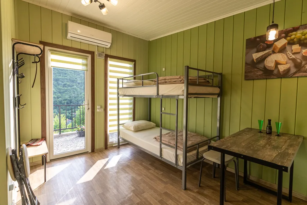 Апартаменты семейные №8 с видом на горы