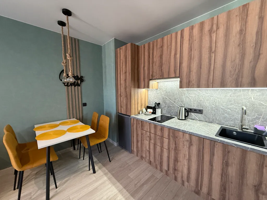 Дизайнерская квартира с панорамными окнами