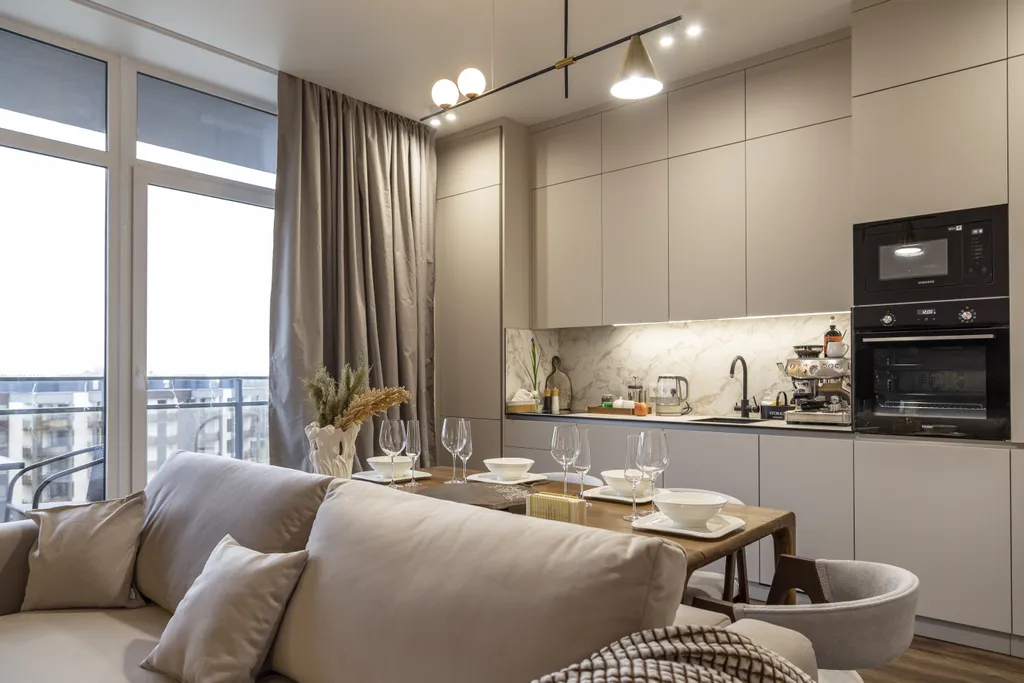 Дизайнерские апартаменты Атмосфера с уютным балконом