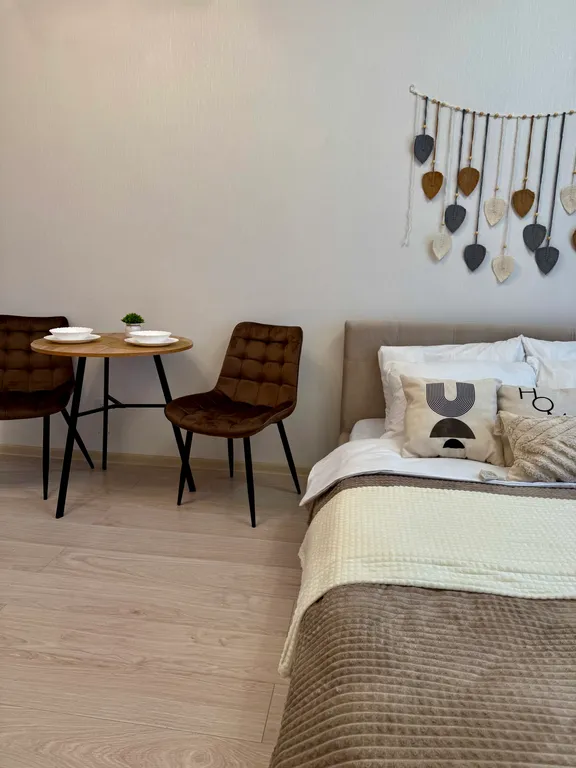 Студия с лоджией и красивым видом