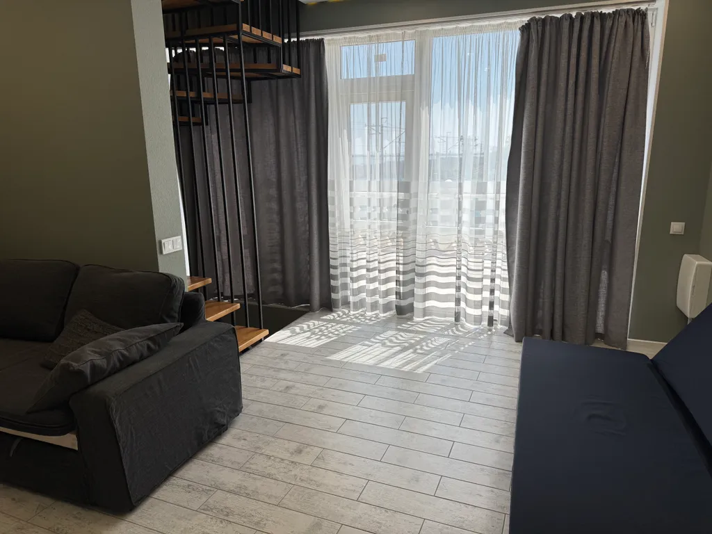 Половина Коттеджа