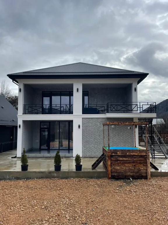 Коттедж «Панорама вершин» с видом на гору Монах