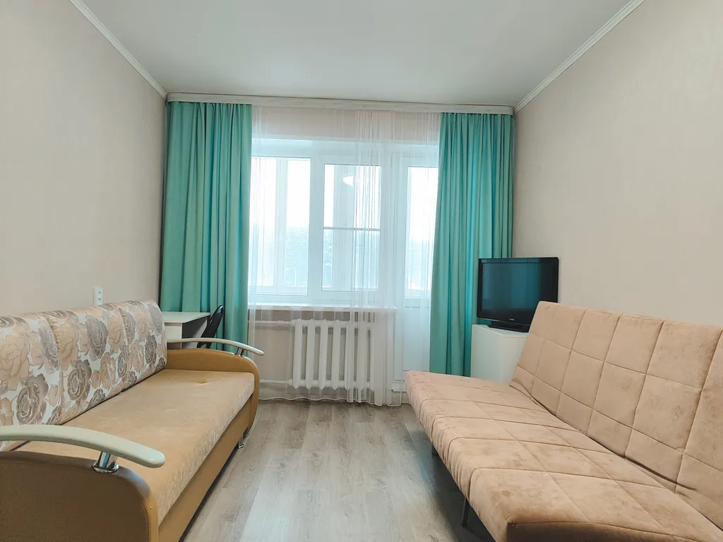 Оригинальная 1-комнатная квартира с застекленной лоджией