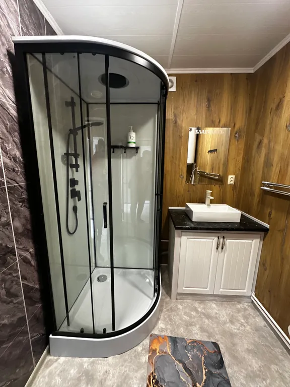 Дом на берегу реки Свирь