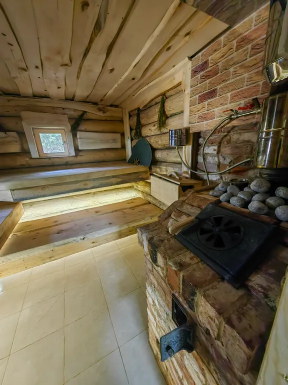 Гостевой домик A-frame в сосновом лесу