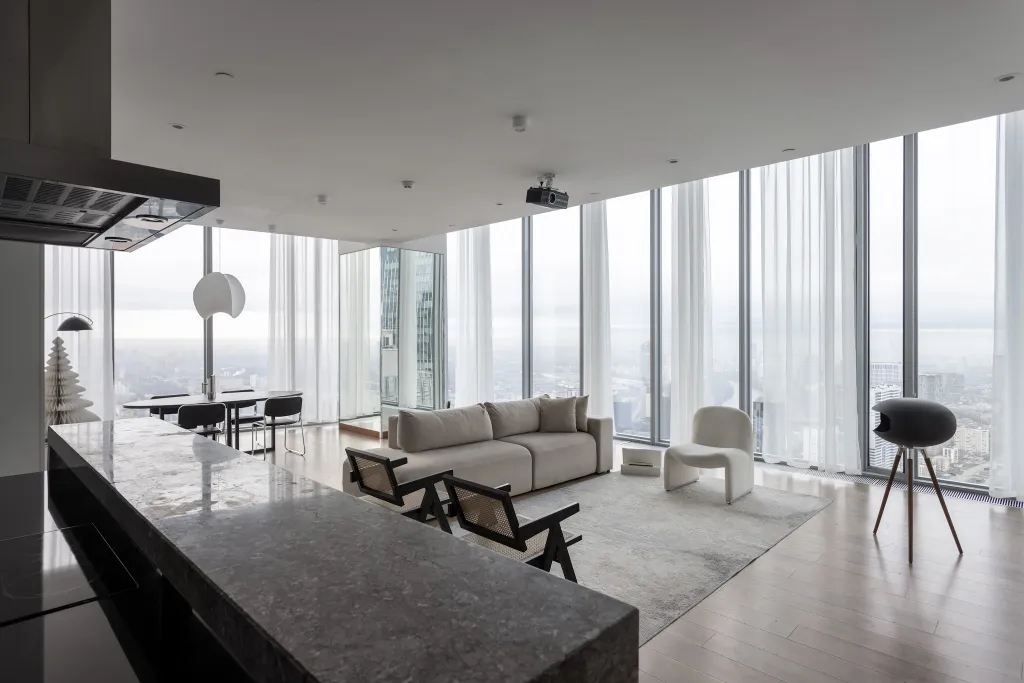 Roomley Panoramic Apartment