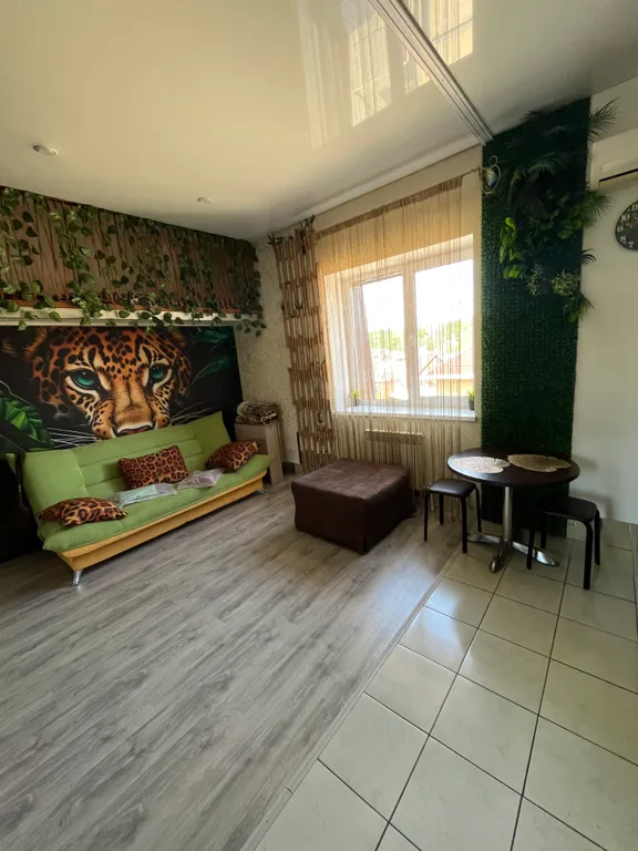 Шестиместная студия, 200 шагов до озера